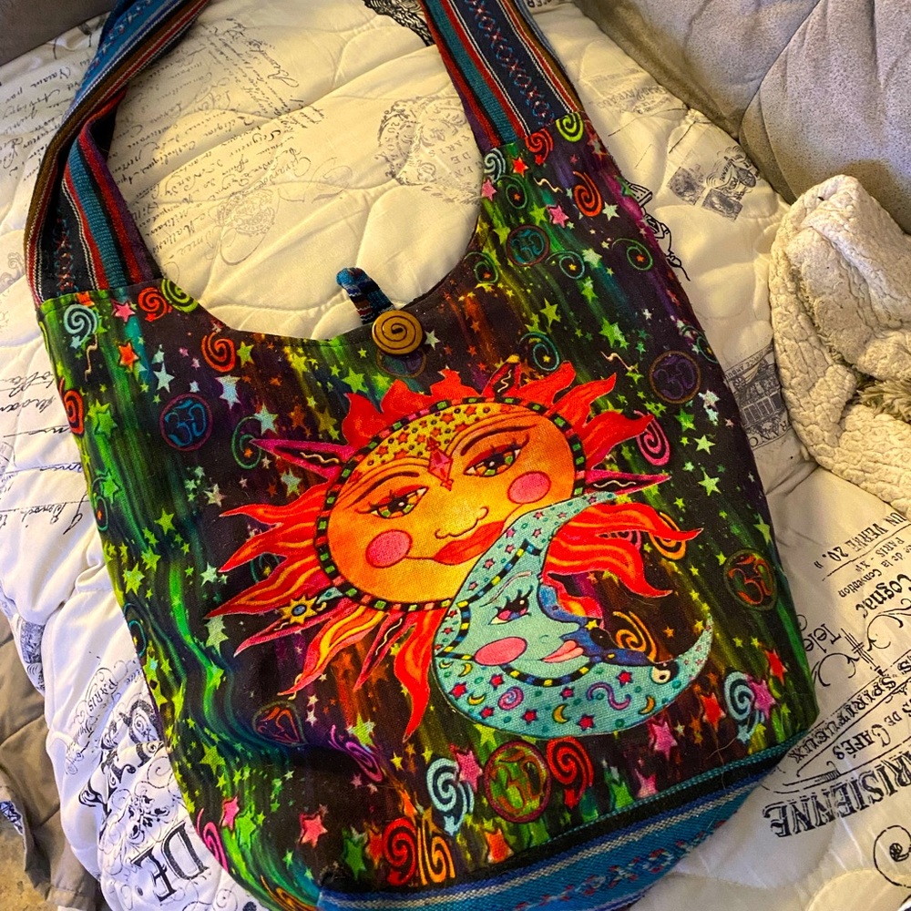 SOLD ✌🏻